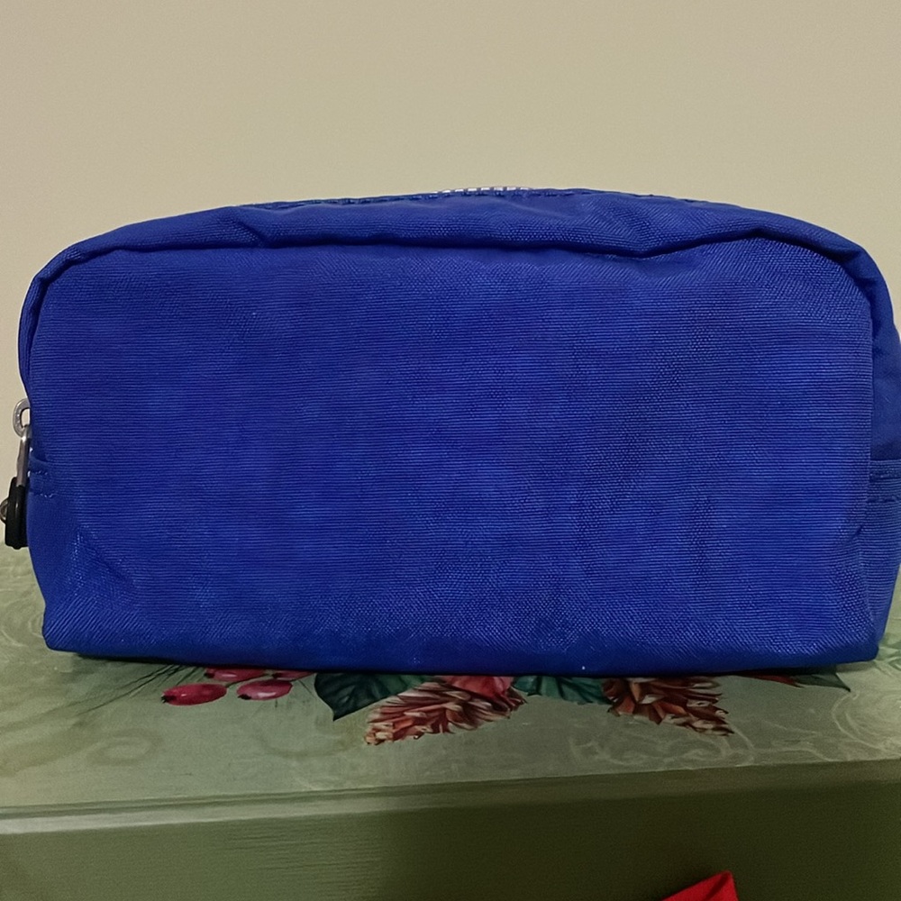 Kipling Pouch - Picture 3 of 13